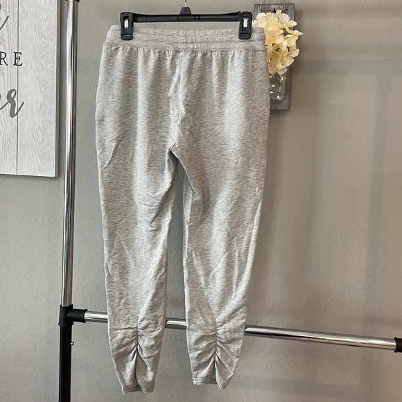 Spiritual Gangster Ruched Up jogger pant - Picture 2 of 6